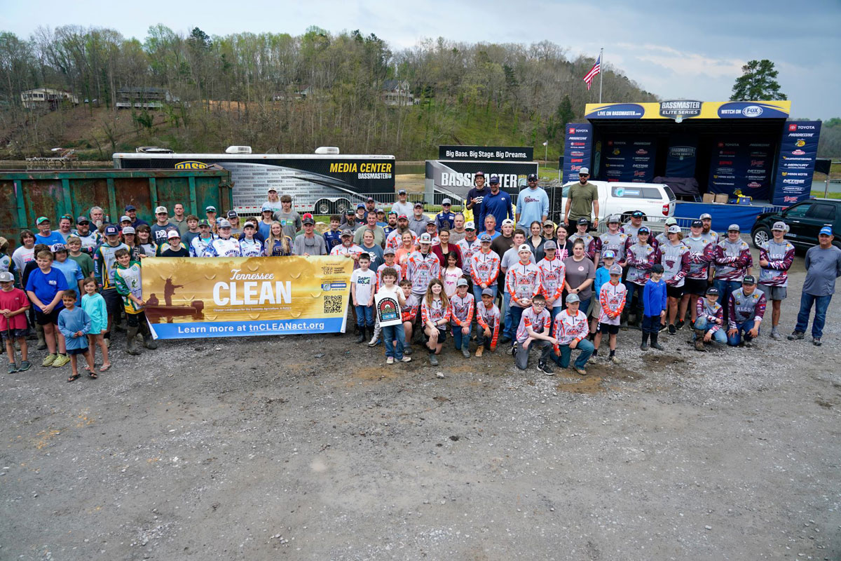 2022 Chickamauga cleanup group photo